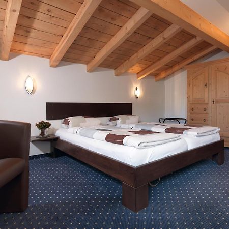 Cresta Sedrun Hotell Exteriör bild