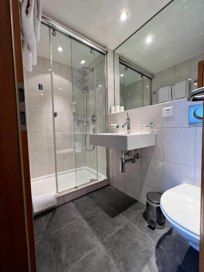 Cresta Sedrun Hotell Exteriör bild