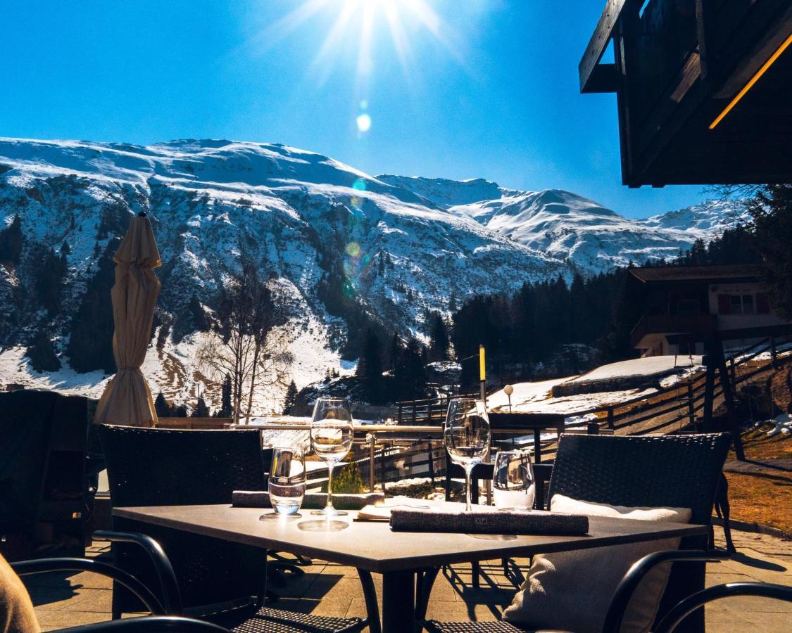 Cresta Sedrun Hotell Exteriör bild