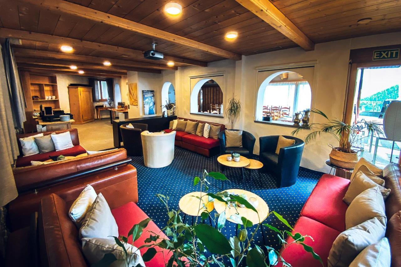 Cresta Sedrun Hotell Exteriör bild